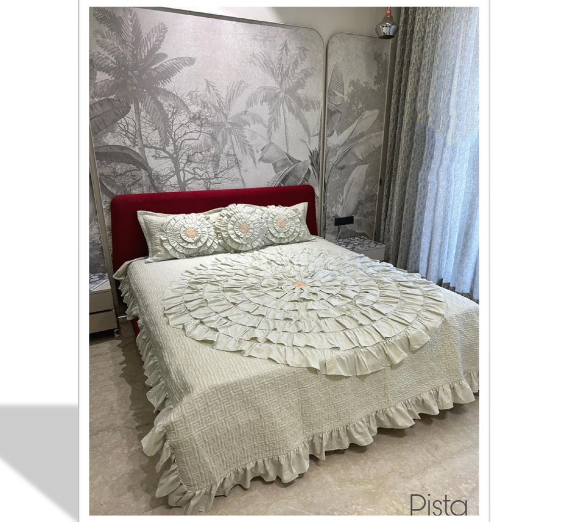 Veronica™ Luxury Bed Cover